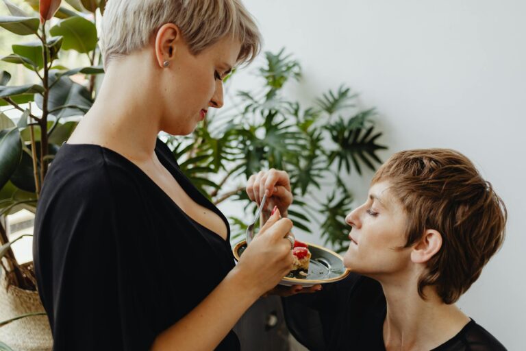 short lesbian haircut inspiration